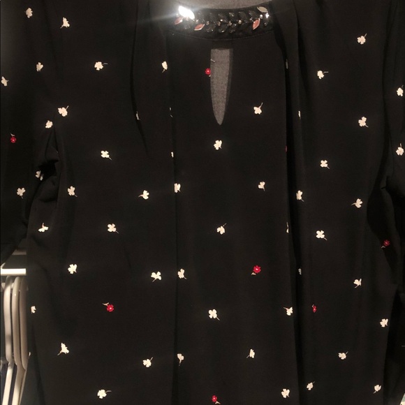 Liz Claiborne Career Black Floral Jeweled Keyhole Neck Blouse Petite Large - Picture 2 of 6